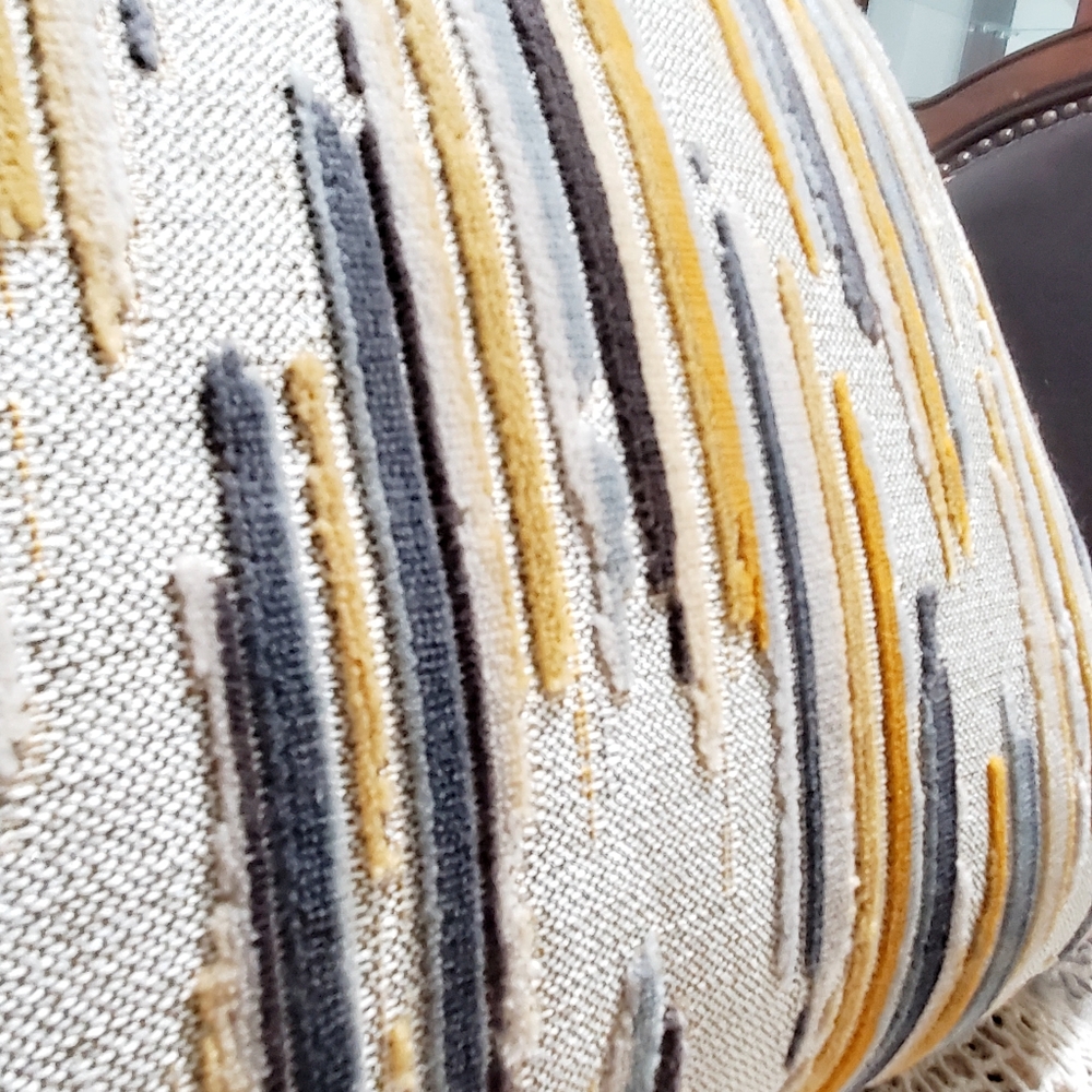 Caldeira Modern Design Velvet Rectangle Patchwork Throw Pillow Lumbar & Insert - Picture 7 of 14